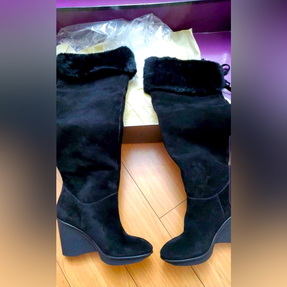 B Makowsky Boots size 6.5